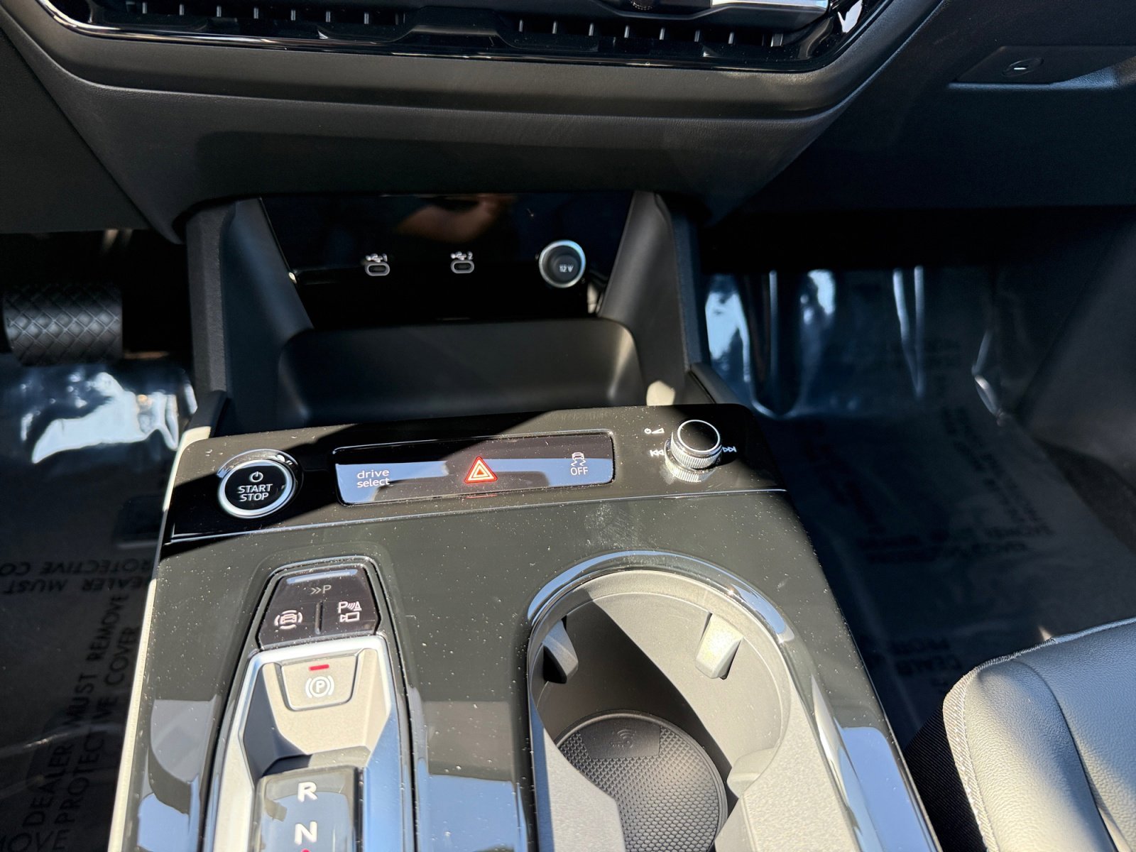 New 2027 Manhattan Gray Metallic Audi Premium quattro image 13