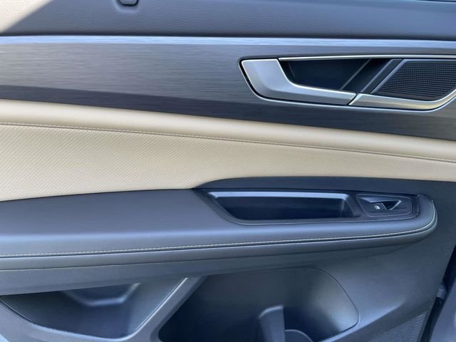 New 2026 Gray Volkswagen 2.0T SE w/Technology image 10