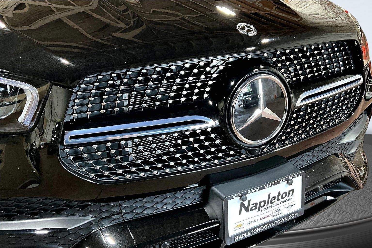 Used 2022 Obsidian Black Metallic Mercedes-Benz GLE 450 image 29