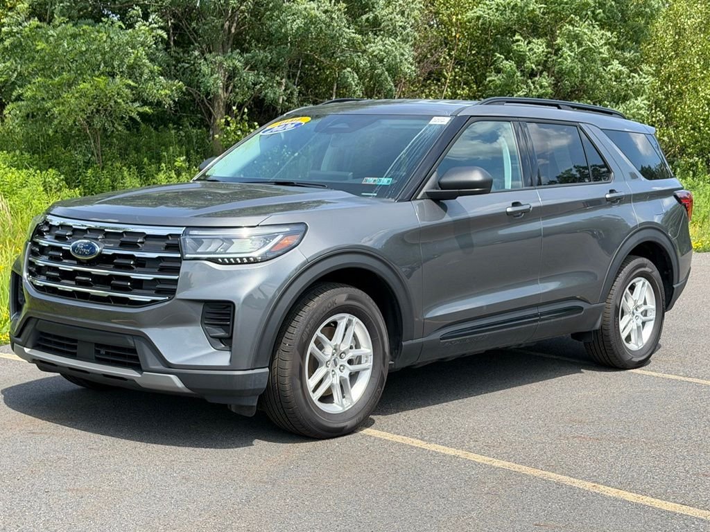 New 2026 Carbonized Gray Metallic Ford Active image 27