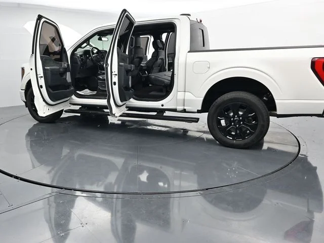 Used 2022 White Ford Platinum image 40