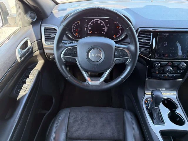 Used 2019 White Jeep Altitude image 13