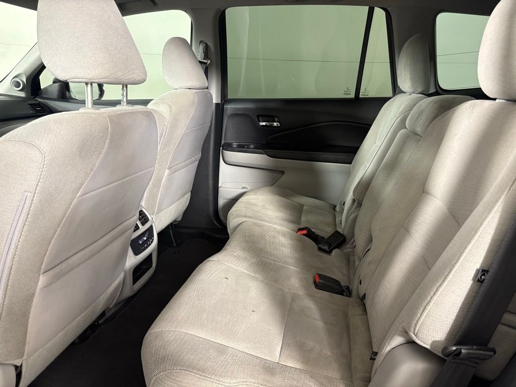Used 2017 Silver Honda EX image 34