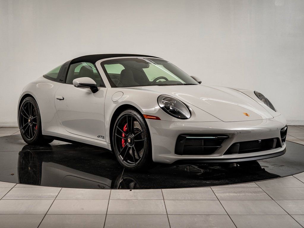 Used 2022 Chalk Porsche Targa 4 GTS image 10
