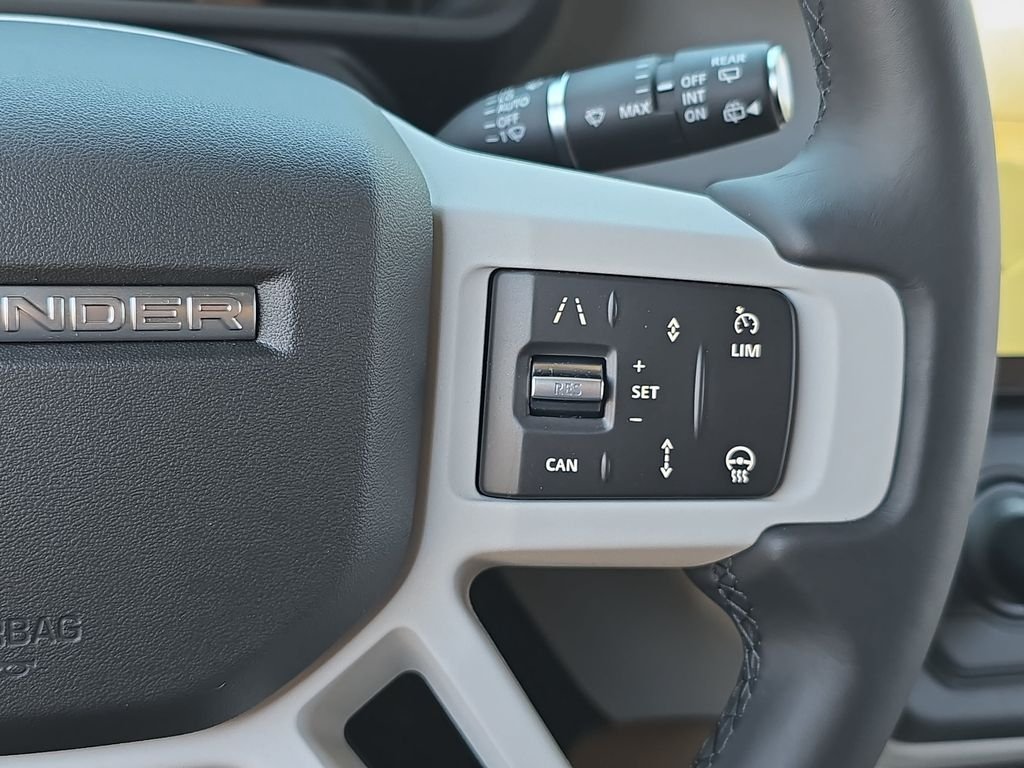 New 2026 Woolstone Green LAND ROVER S image 19