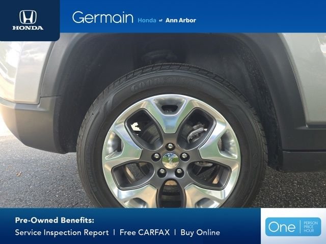 Used 2020 Billet Silver Metallic Jeep Limited image 9
