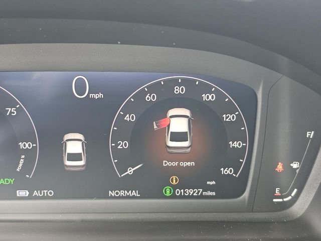 Used 2023 White Honda Touring image 27