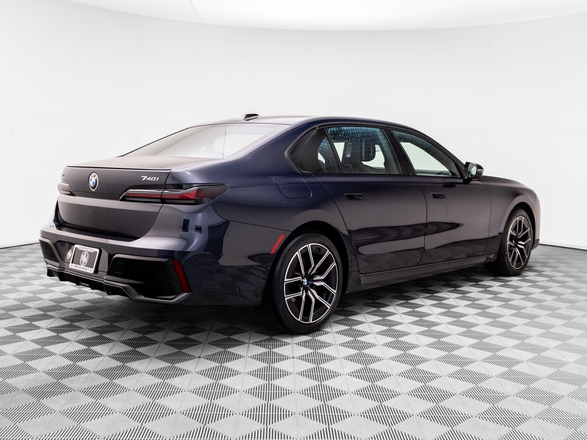 Certified Used 2025 Carbon Black Metallic BMW 740i xDrive image 5