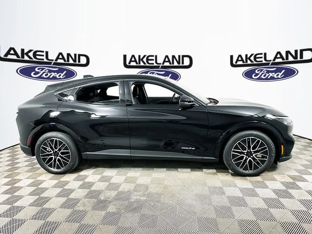 New 2026 Black Ford Premium image 3