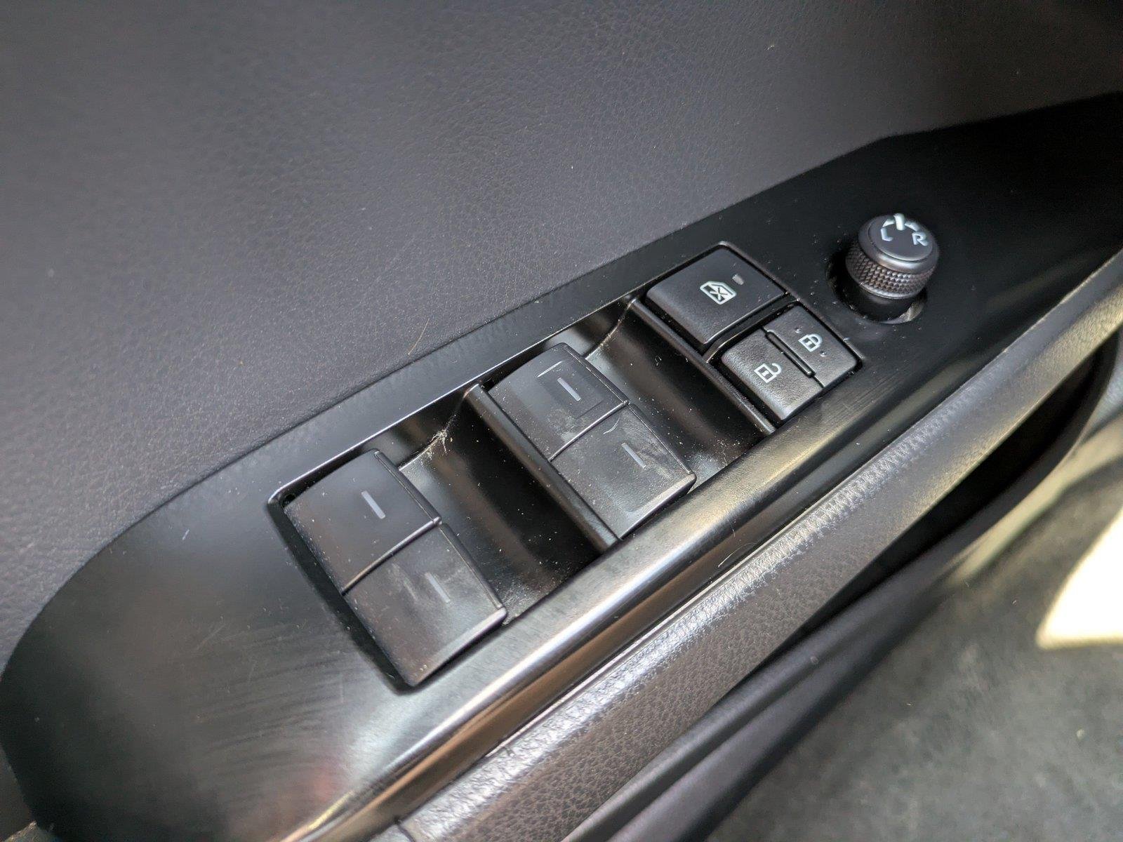 Used 2025  Toyota SE image 21