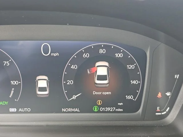 Used 2023 White Honda Touring image 27