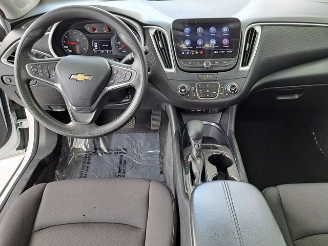 Used 2024 White Chevrolet LT image 30
