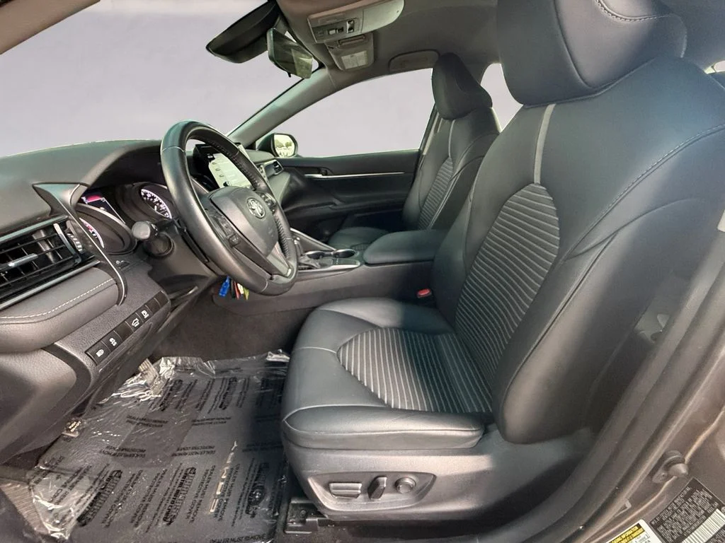 2024 Toyota Camry SE - Photo 10