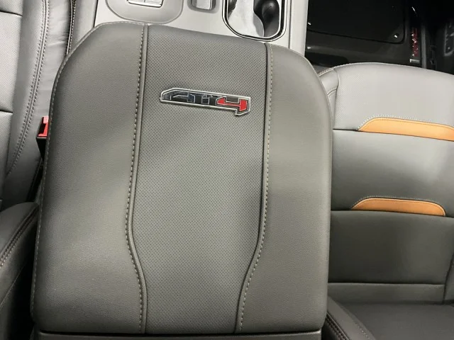 2026 GMC Sierra 2500HD AT4 - Photo 36