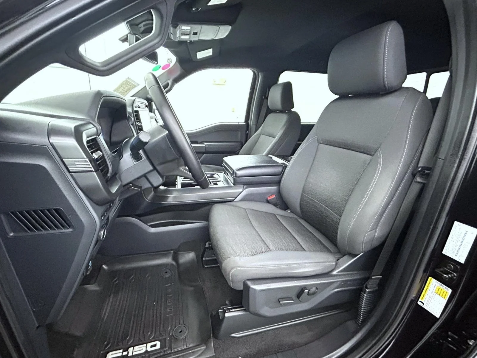 Used 2024 Black Ford XLT image 10