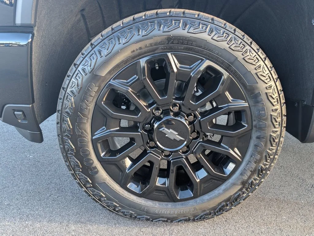 New 2026 Black Chevrolet High Country image 12