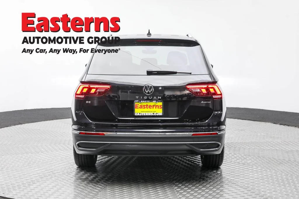 Used 2022 Black Volkswagen 2.0T SE image 6
