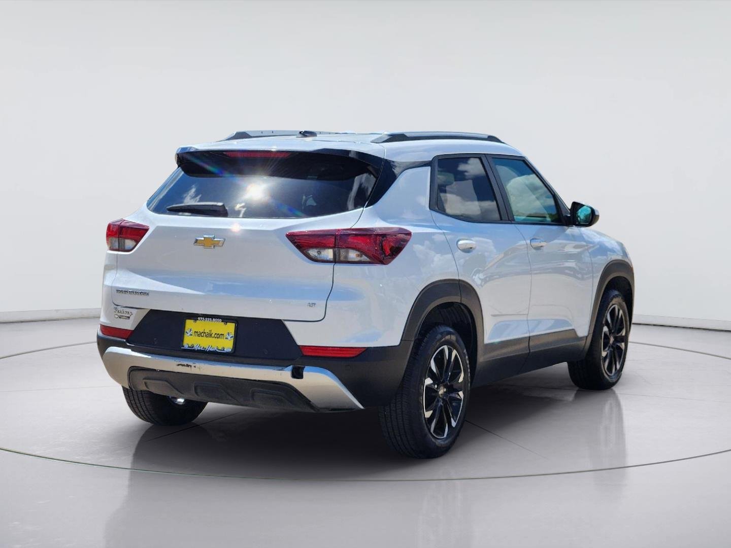Used 2022 Summit White Chevrolet LT image 6