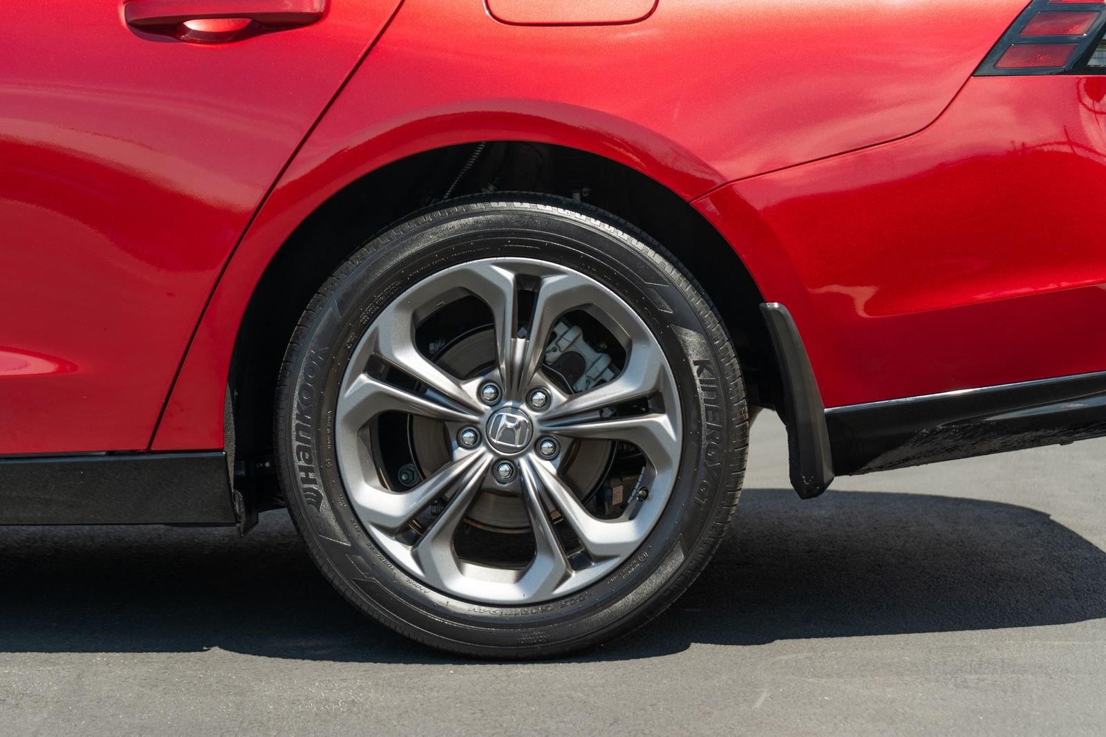 Used 2023 Radiant Red Metallic Honda EX-L image 7