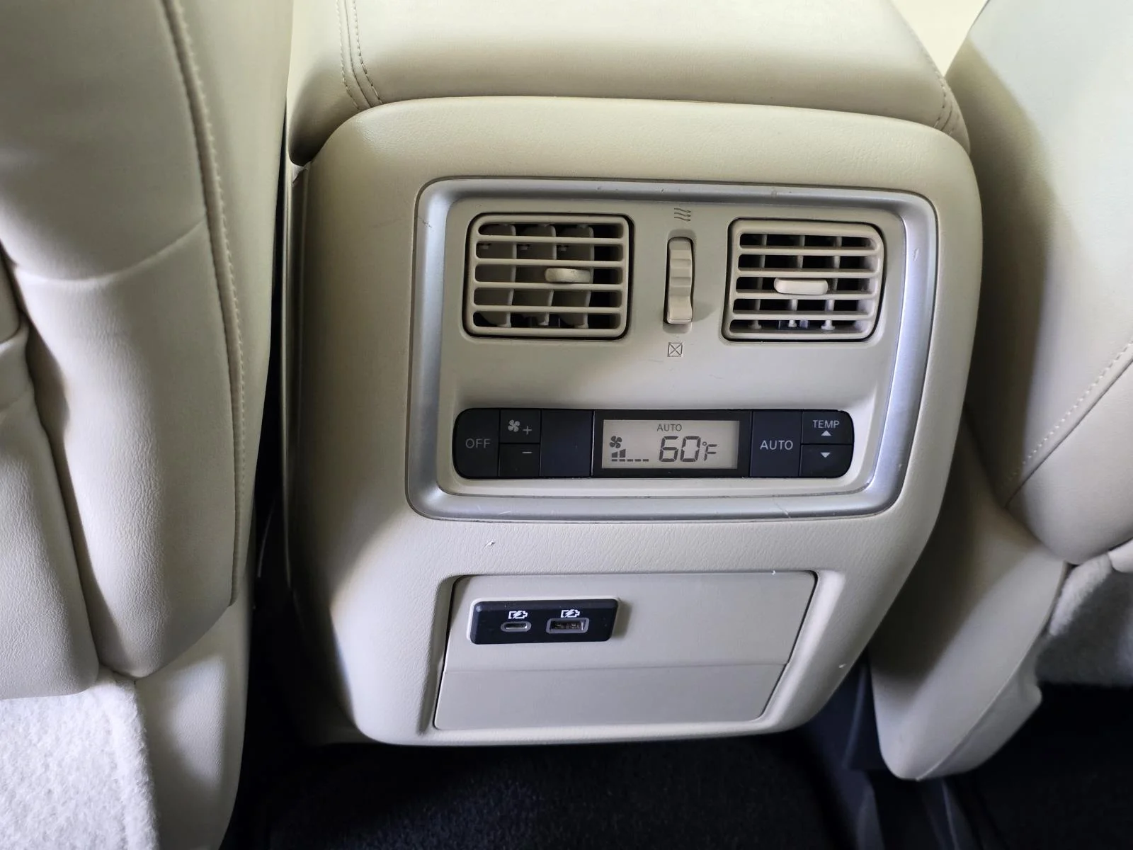 Used 2020 Majestic INFINITI LUXE image 11