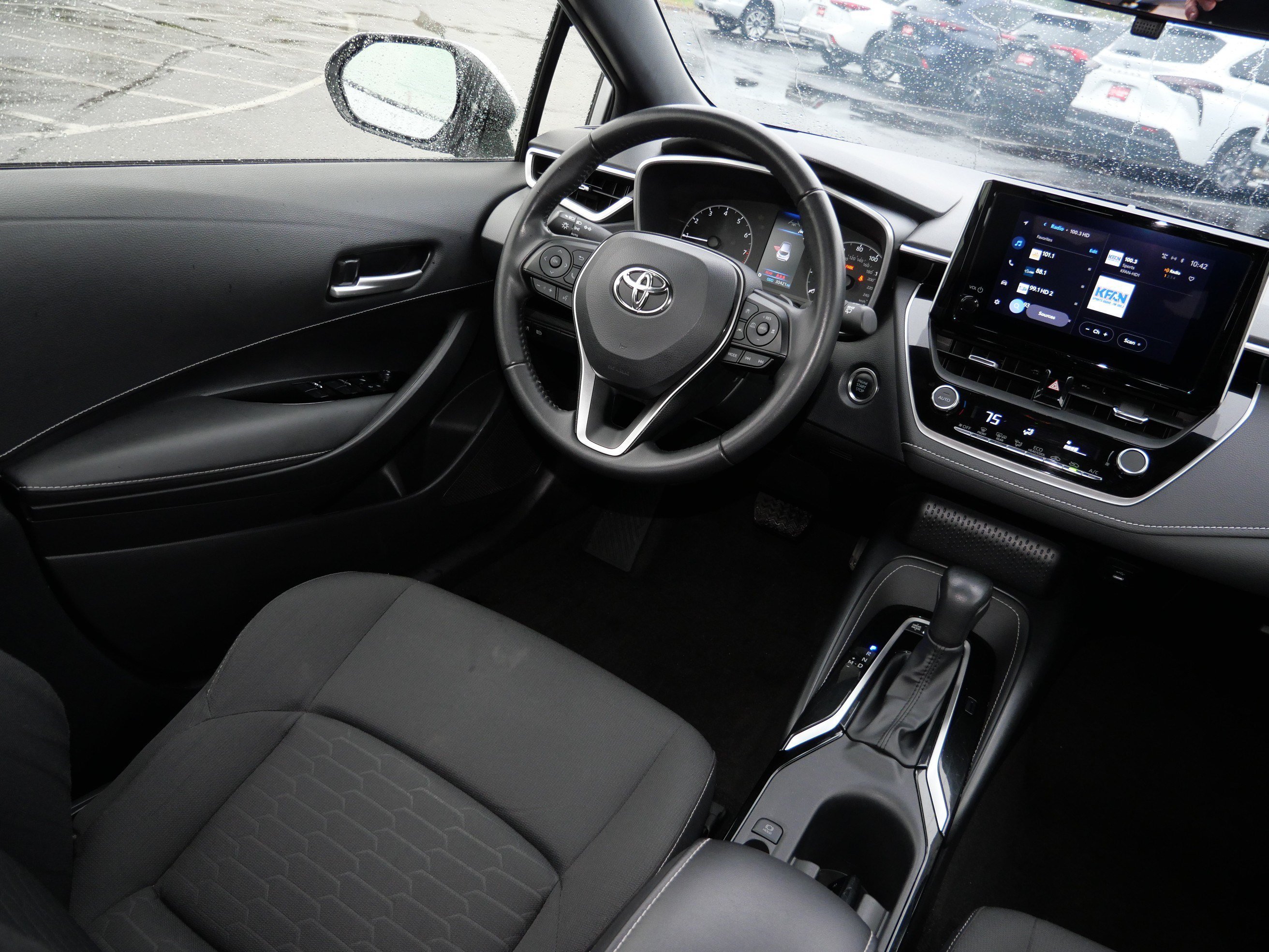 Certified Used 2025 Classic Silver Metallic Toyota SE image 9