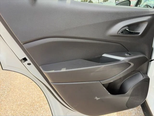 New 2026 Summit White Chevrolet ACTIV image 15