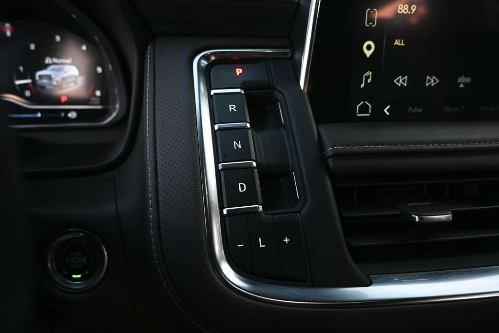 Used 2023 Blue GMC SLT image 13