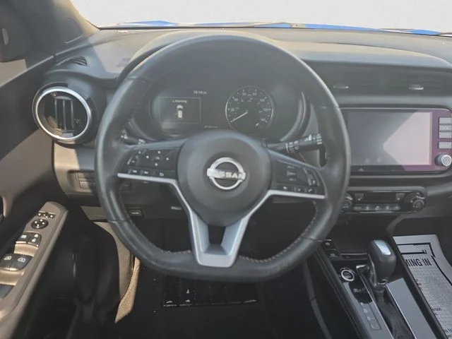 Used 2023 Blue Nissan SR image 12