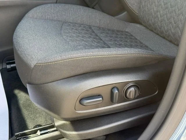 2024 Chevrolet Equinox LT - Photo 24