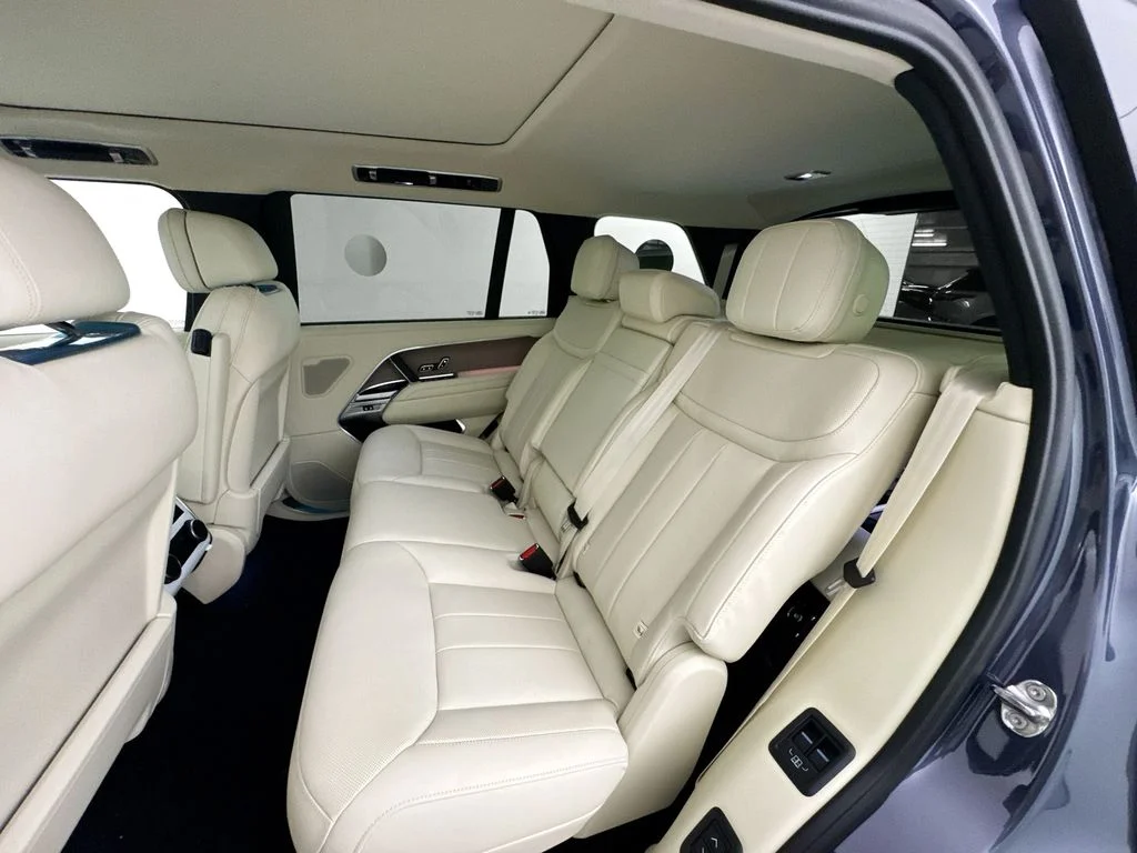 New 2026 Varesine Blue Land Rover SE image 25