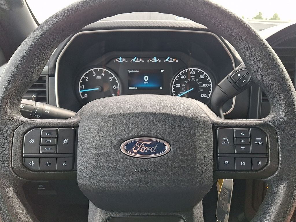 Used 2023 Black Metallic Ford XL image 19