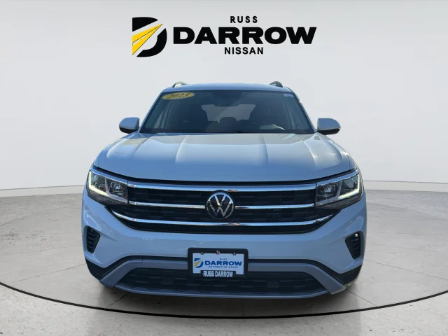 Used 2023 White Volkswagen 3.6L V6 SE w/Technology image 8
