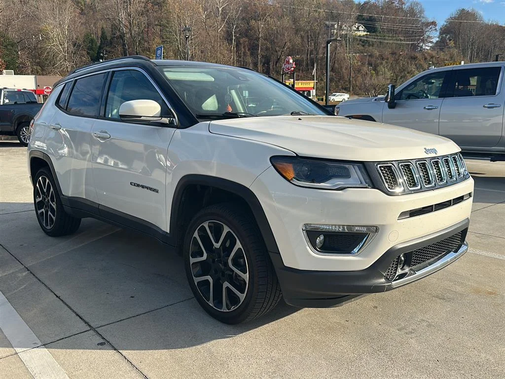 2018 Jeep Compass Limited 4X4's photo