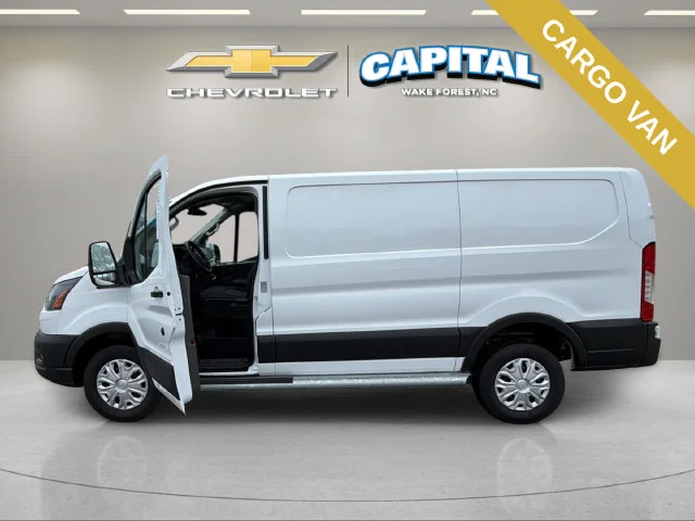 Used 2025 White Ford Base image 3