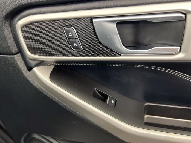 Used 2022 Silver Ford XLT image 27