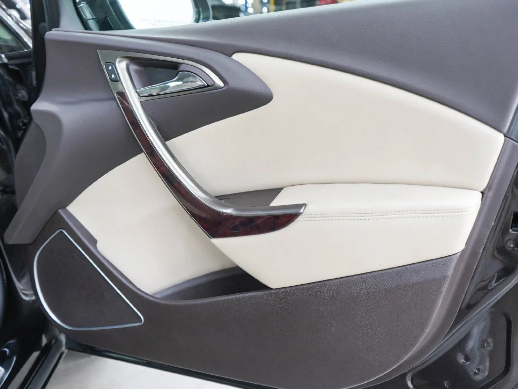 Used 2014 MOCHA BRONZE METALLIC Buick 4dr Sdn image 9
