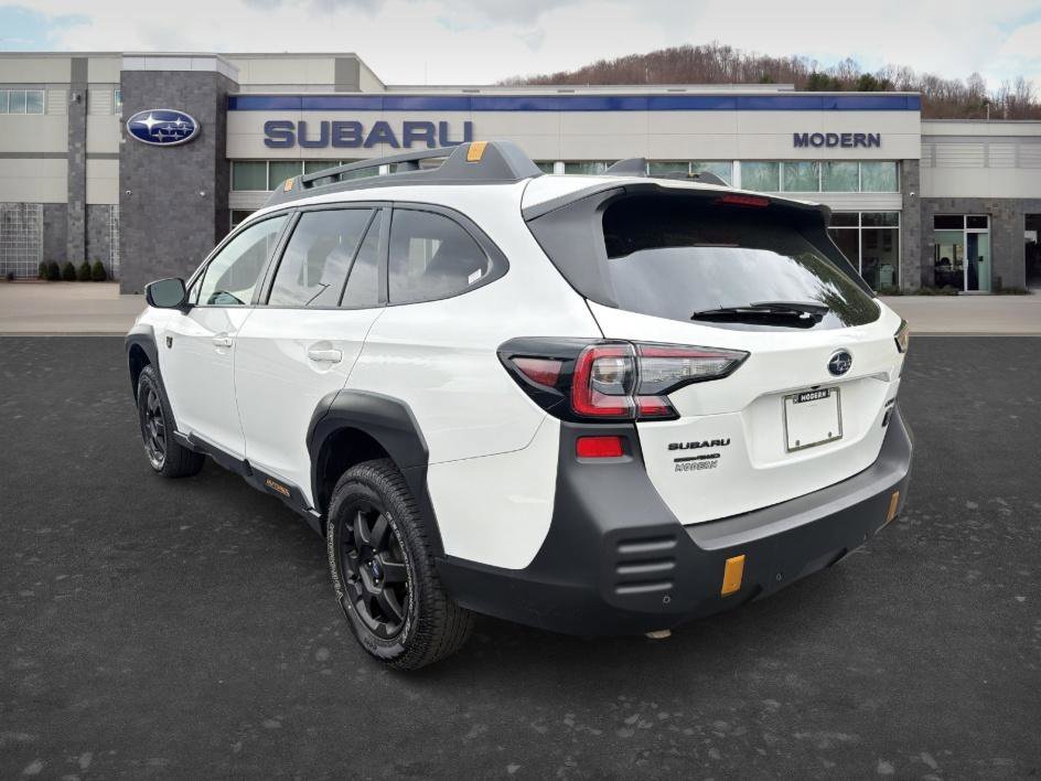 Used 2024 Crystal White Pearl Subaru Wilderness image 6