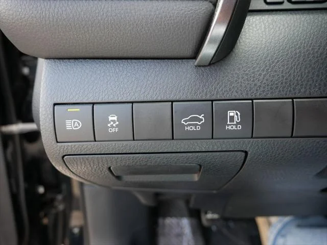 Certified Used 2019 ATTITUDE BLACK MC. Toyota  image 26
