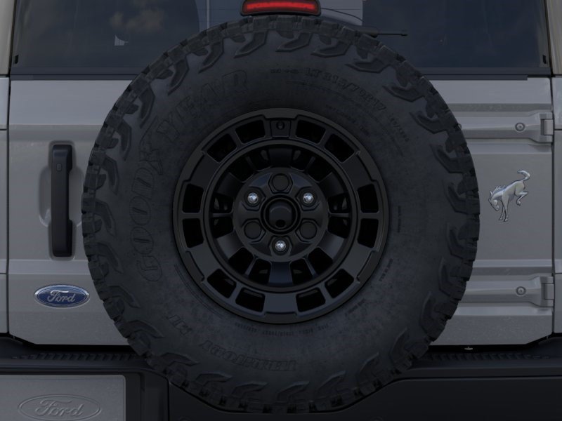 New 2026 Avalanche Gray Ford Badlands image 25