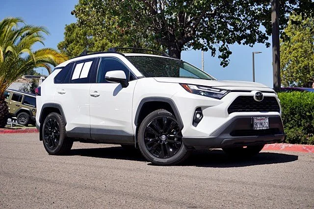 2024 Toyota RAV4 XLE Premium