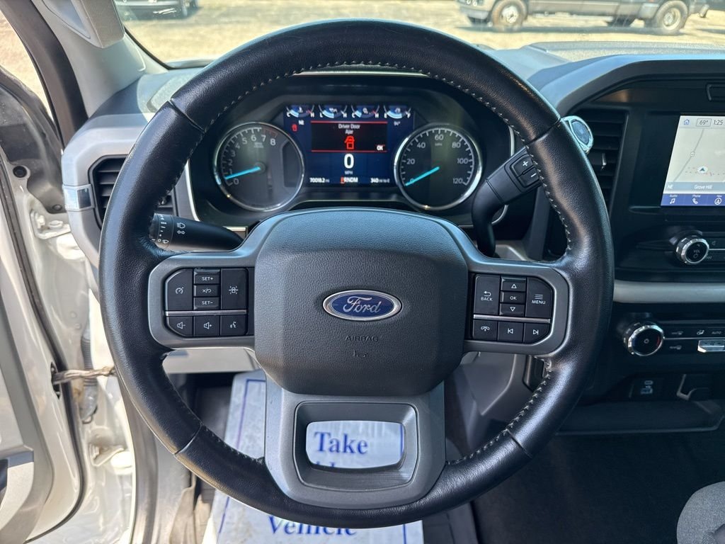 Used 2022 White Ford XLT image 4