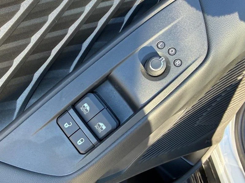 2026 Dodge Charger Scat Pack - Photo 9