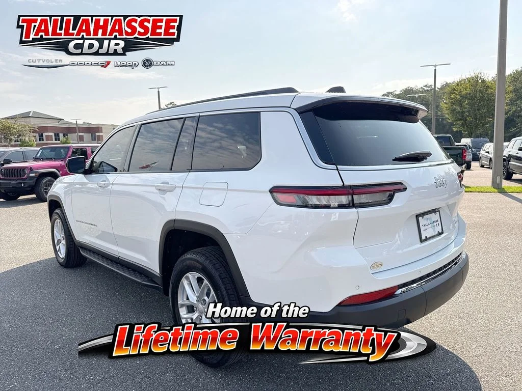 New 2026 Bright White Clear-Coat Exterior Paint Jeep  image 7