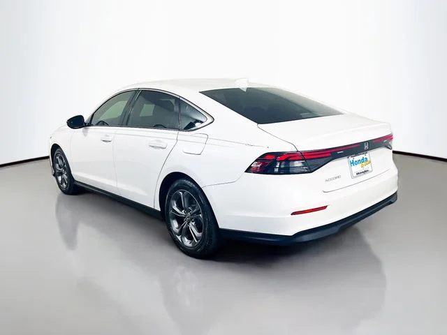 Certified Used 2024 Platinum White Pearl Honda EX image 7