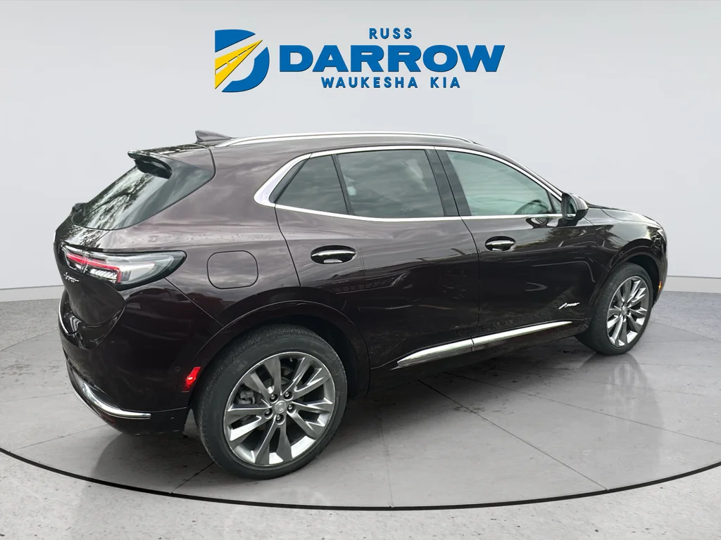 Used 2021 Red Buick Avenir image 5