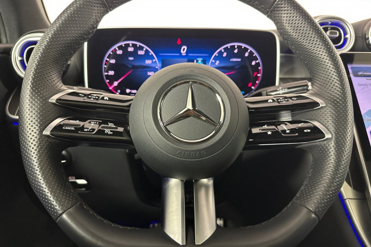 Certified Used 2025 Black Mercedes-Benz GLC 300 image 23