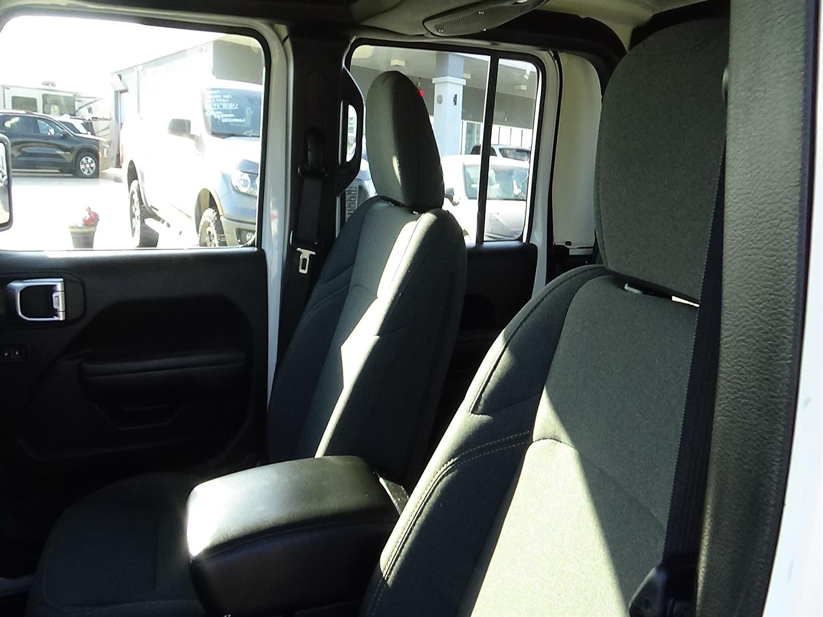 Certified Used 2025 Bright White Clear Coat (pw7) Jeep Sport image 17