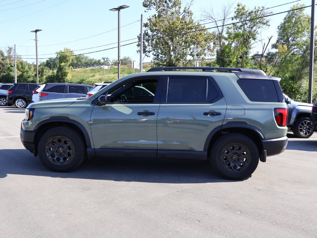 Used 2026 Green Honda TrailSport Elite Blackout image 2