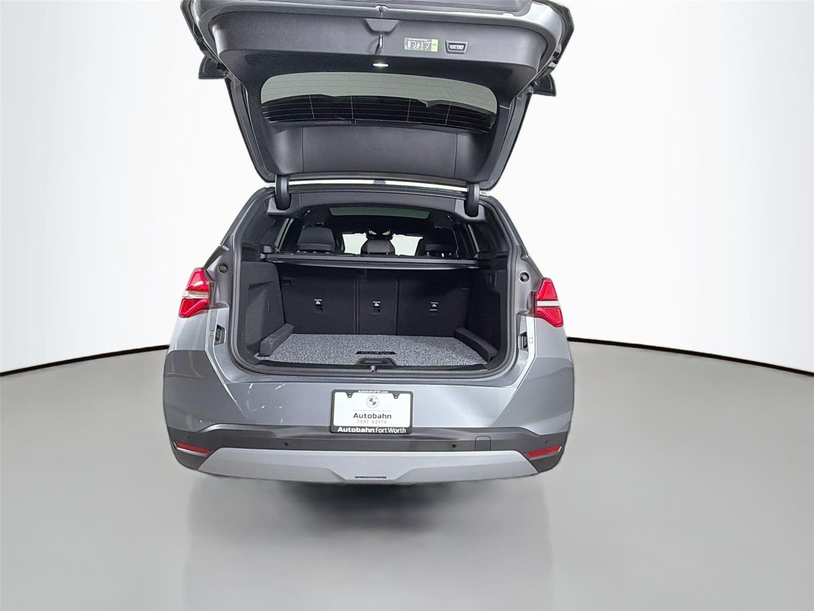 Used 2026 Skyscraper Grey Metallic BMW 30 xDrive image 24