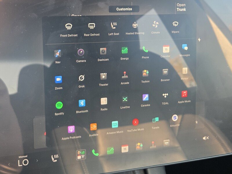 Used 2023  Tesla Performance image 32